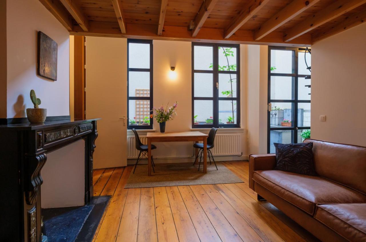 アントウェルペンDuplex In Historical Centre With Private Courtyardアパートメント エクステリア 写真